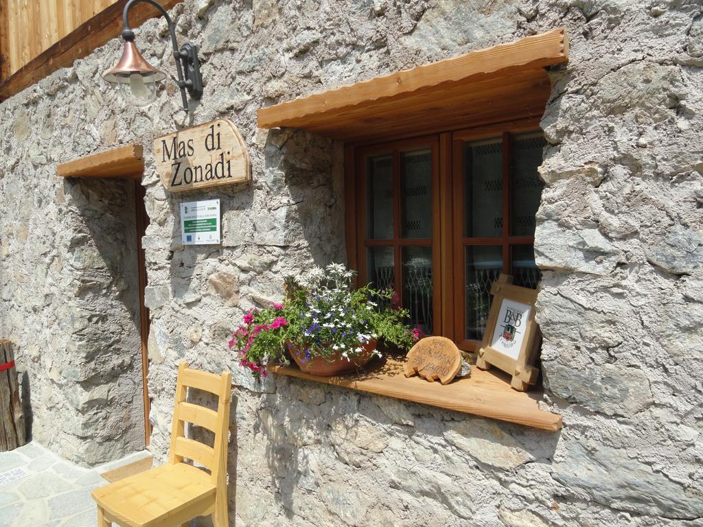 B&B Mas Di Zonadi Рабби Экстерьер фото