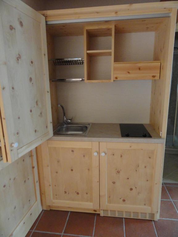 B&B Mas Di Zonadi Рабби Номер фото