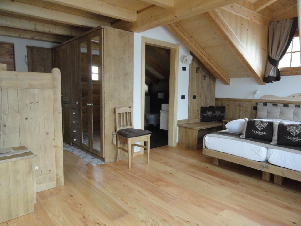 B&B Mas Di Zonadi Рабби Номер фото
