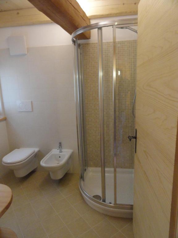 B&B Mas Di Zonadi Рабби Номер фото