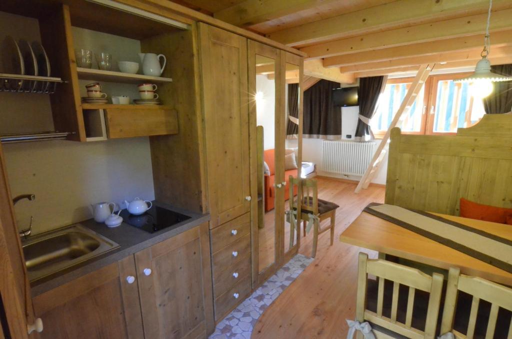 B&B Mas Di Zonadi Рабби Номер фото